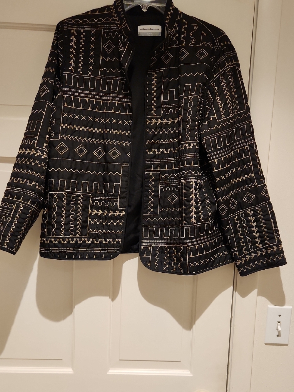Alfred Dunner Black Quilted Jacket with Cream Embroidery Women's 14P